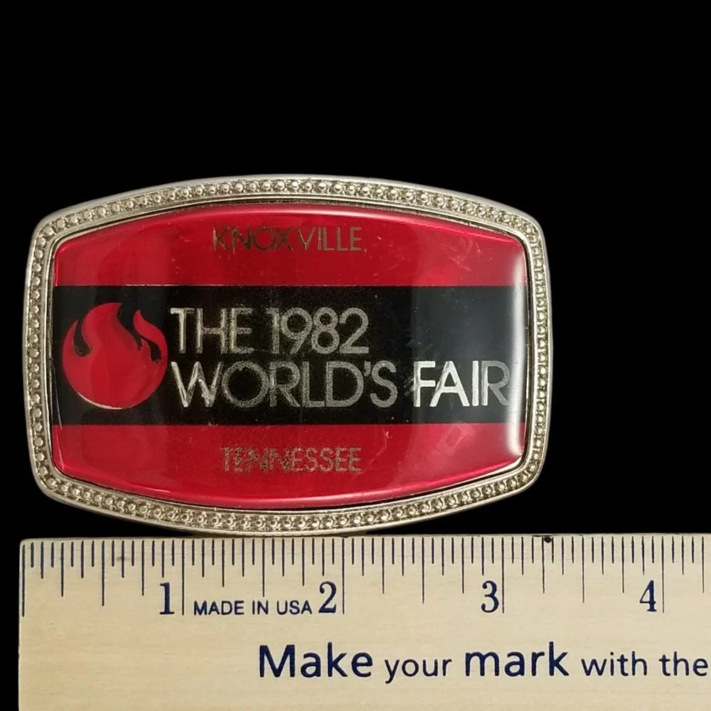 Vintage 1982 World's Fair Knoxville Tennessee‎ Belt Buckle Souvenir Collector